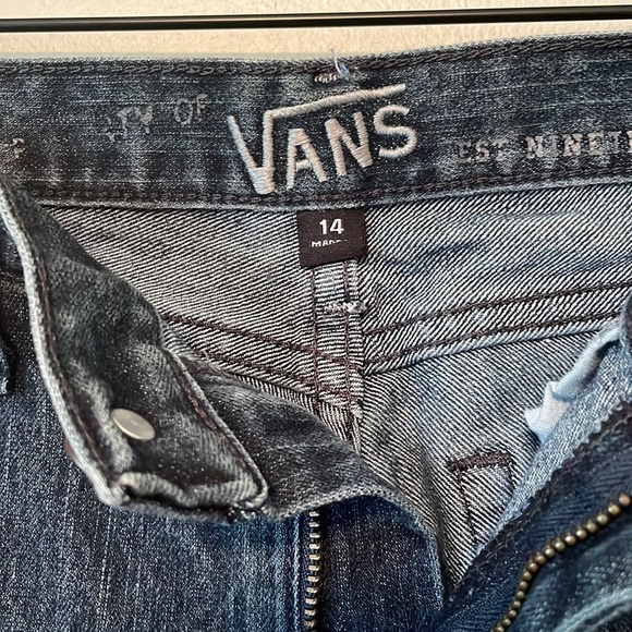 Girl’s High Waisted Vans Jeans Size 14 So Cool! - Picture 3 of 7